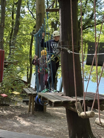 ab4e136b-bd86-4513-ae45-9729e725c74a