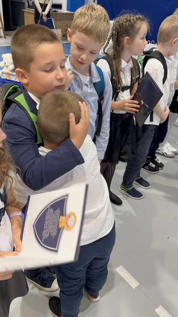 09a2122d-5512-4a18-b709-4bba63db7650