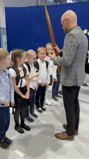 50a5c563-800c-4179-90e0-c5426a547e16