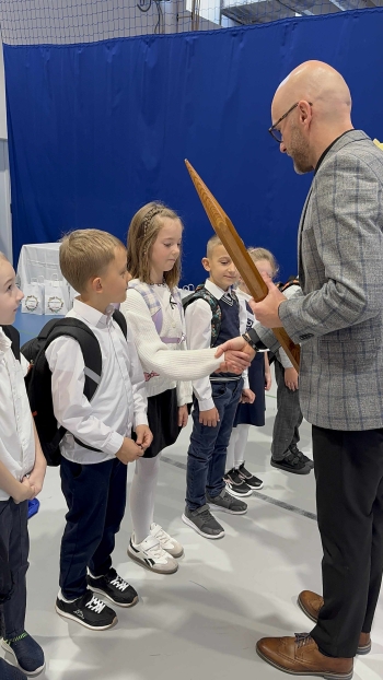 a25a76b9-5c5b-4090-9aa4-968414823c99