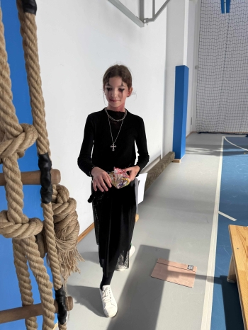 b1fd4bdb-8c6e-48b3-b06b-57262ae88ebe