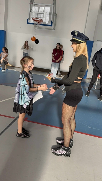 cfba429a-49fb-4b2c-9762-8f12d4c86e92