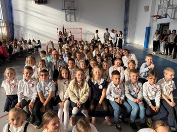 92f8db1f-1739-4526-8c0c-8e76fd423e3d