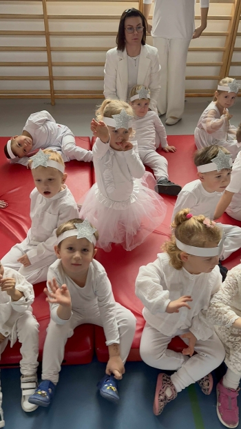 b927b21d-8202-4897-a5e3-6452dd10d2a9