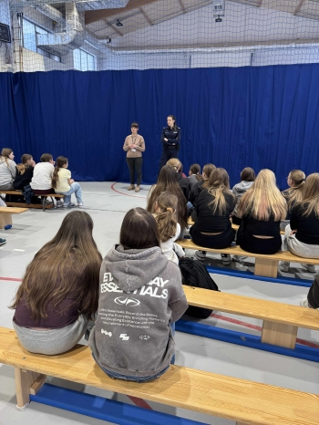 1dffe194-0ba0-4592-aa69-c3d21ad73965