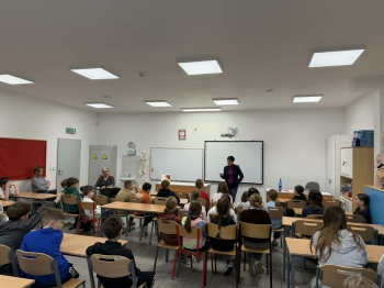 7e55f695-6f6f-47e4-b797-6cff6bed0791