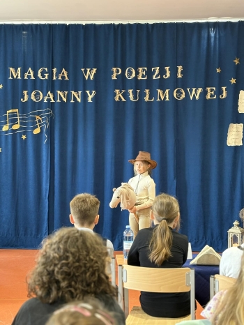 e04b7f5e-73c7-4256-af6f-50163f3536df