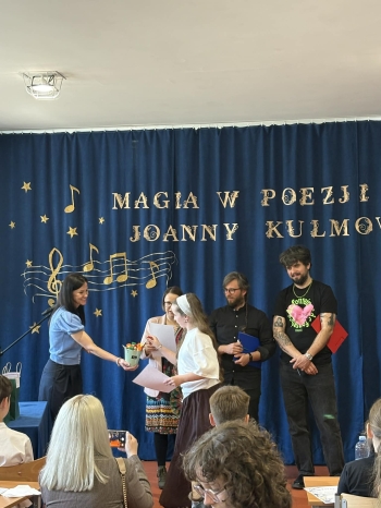 f87491af-f7ed-4f96-af3c-ee8239a43bf9