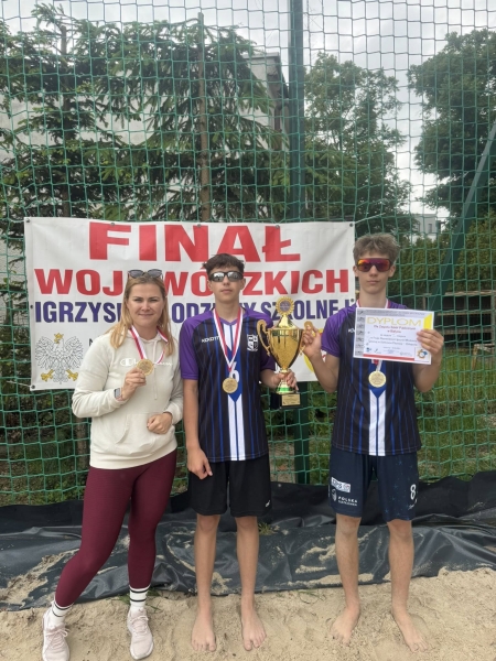 Jesteśmy mistrzami województwa w siatkówce plażowej!