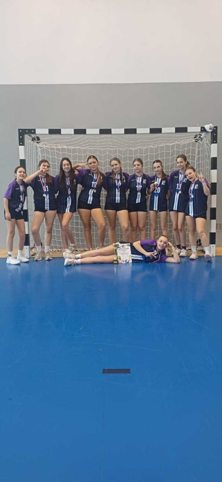 Mistrzynie powiatu w piłce ręcznej!